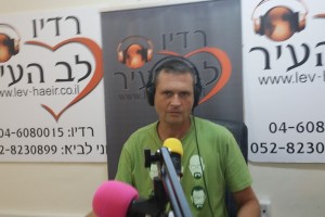 עורך ומגיש רדיו